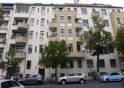 großzügige DG-Wohnung mit zwei Südterassen nahe Volkspark Wilmersdorf