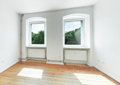 Kreuzberg zum Wohlfühlen nahe Markthalle Neun und Lausitzer Platz: Bezugsfreies Apartment mit Blick ins Grüne